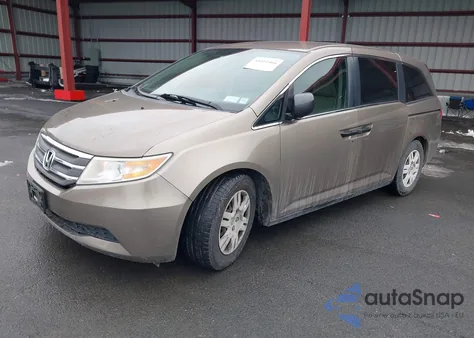 2013 Honda Odyssey Lx z USA, uszkodzony, nr VIN 5FNRL5H22DB037091